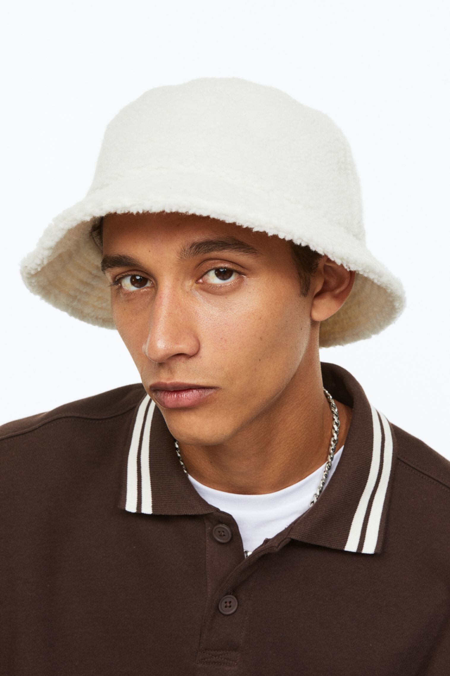 Купить Панамы Teddy Fabric Bucket Hat H&M, цвет белый, по цене 4 640 рублей в интернет