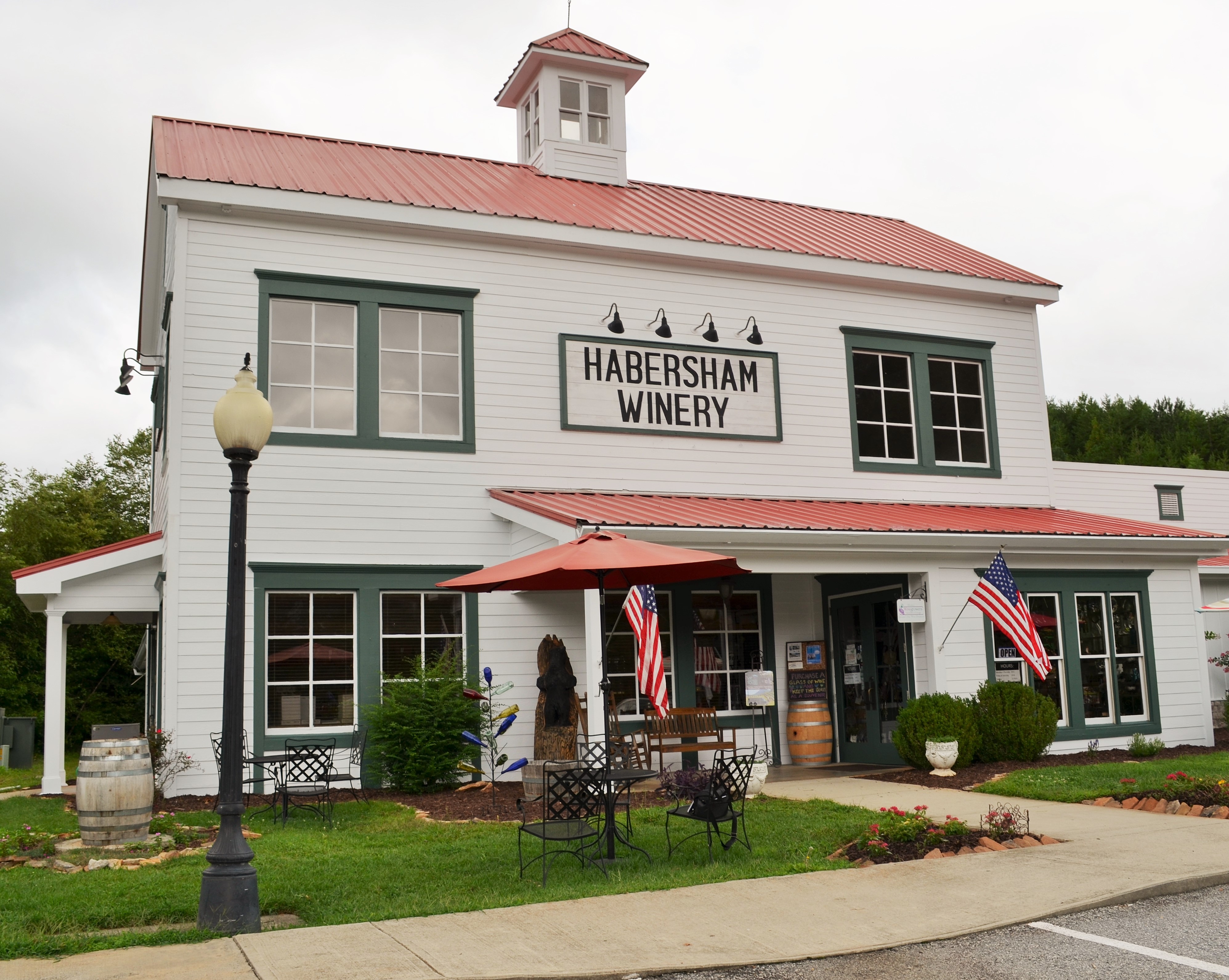 Take a Hike to the Wineries in North