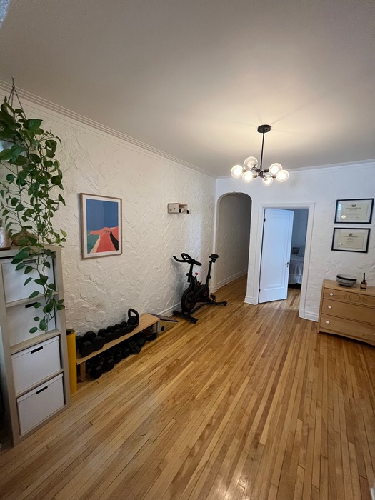 Appartement à louer à deux pas de l'Université de Montréal sur ÉdouardMontpetit 3½