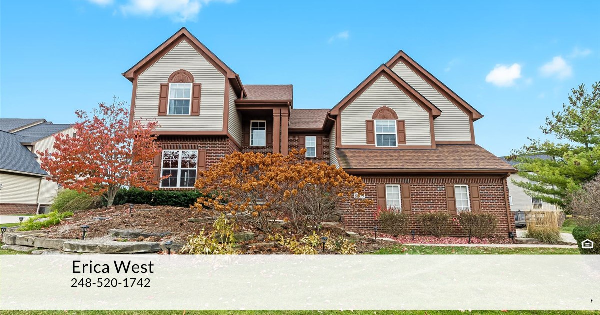 8599 Hummingbird Dr, Commerce Charter Twp, MI 48382