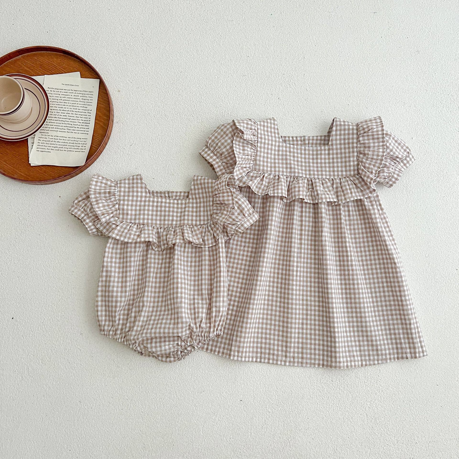 2023 Hot Selling Baby Clothes Baby Plaid Pattern Square Neck Puff Sleeves Onesies & Dress