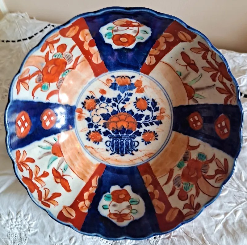 Imari Scallop Edged Porcelain Bowl Applecross Antiques