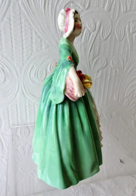Royal Doulton Porcelain Figurine HN 1737 Applecross Antiques