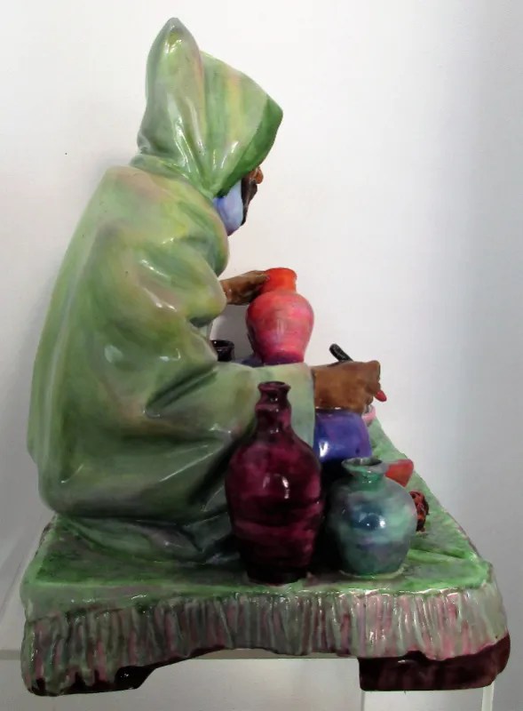 Royal Doulton Porcelain Figurine "The Potter" HN 1518 Applecross