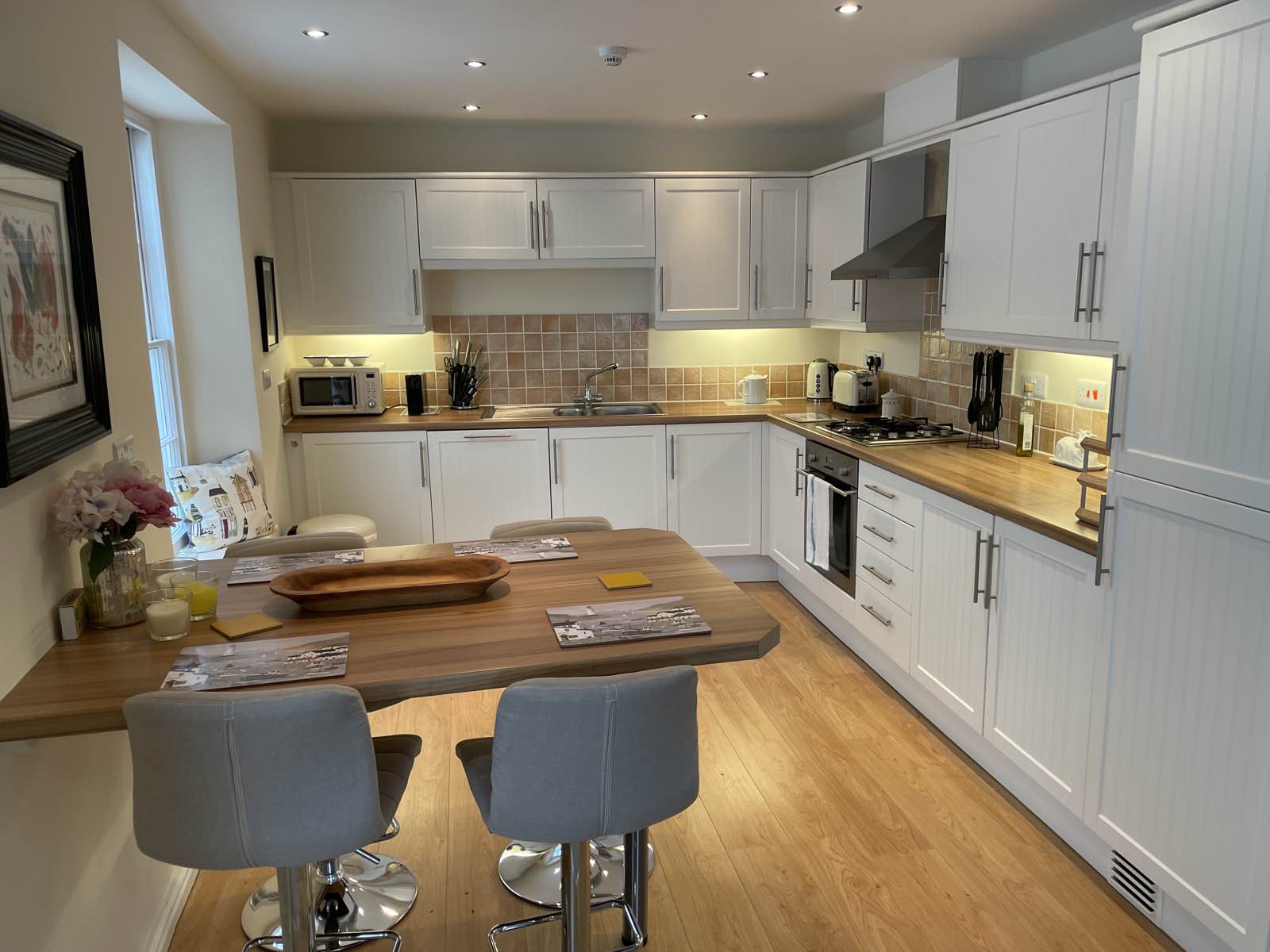 Luxury Sea Front Holiday Apartment in Appledore, North Devon Quayside