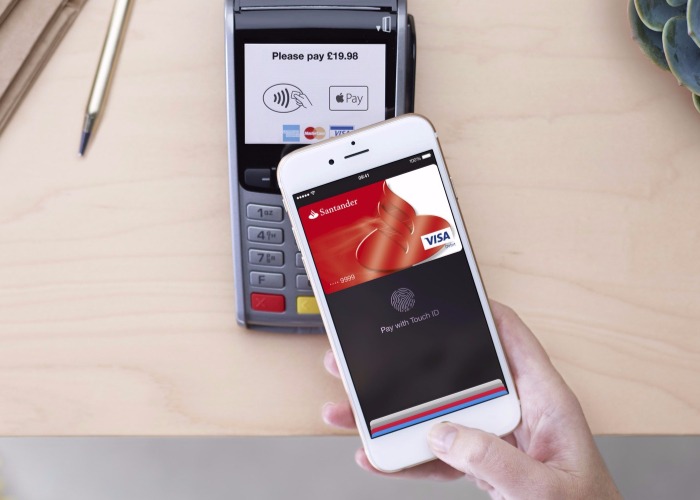 El Banco Santander activó sus tarjetas VISA para usar Apple Pay