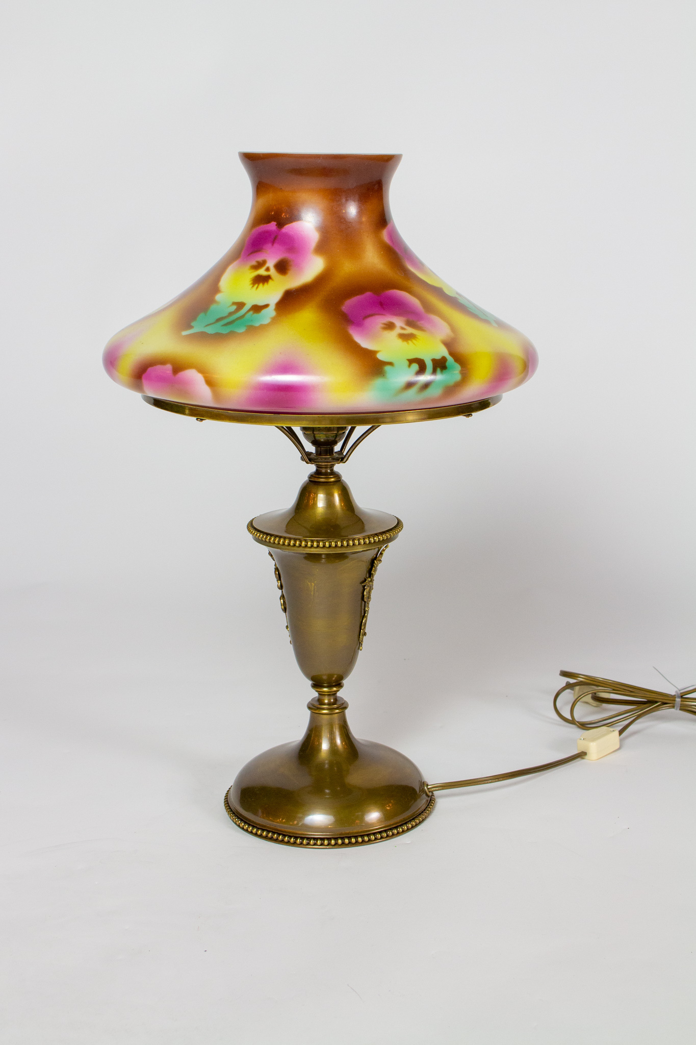 Gas Table Lamp With Pansy Glass Shade Appleton Antique Lighting