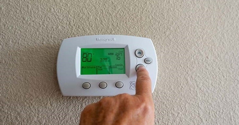 How to Change a Honeywell Thermostat’s Battery (in Minutes)
