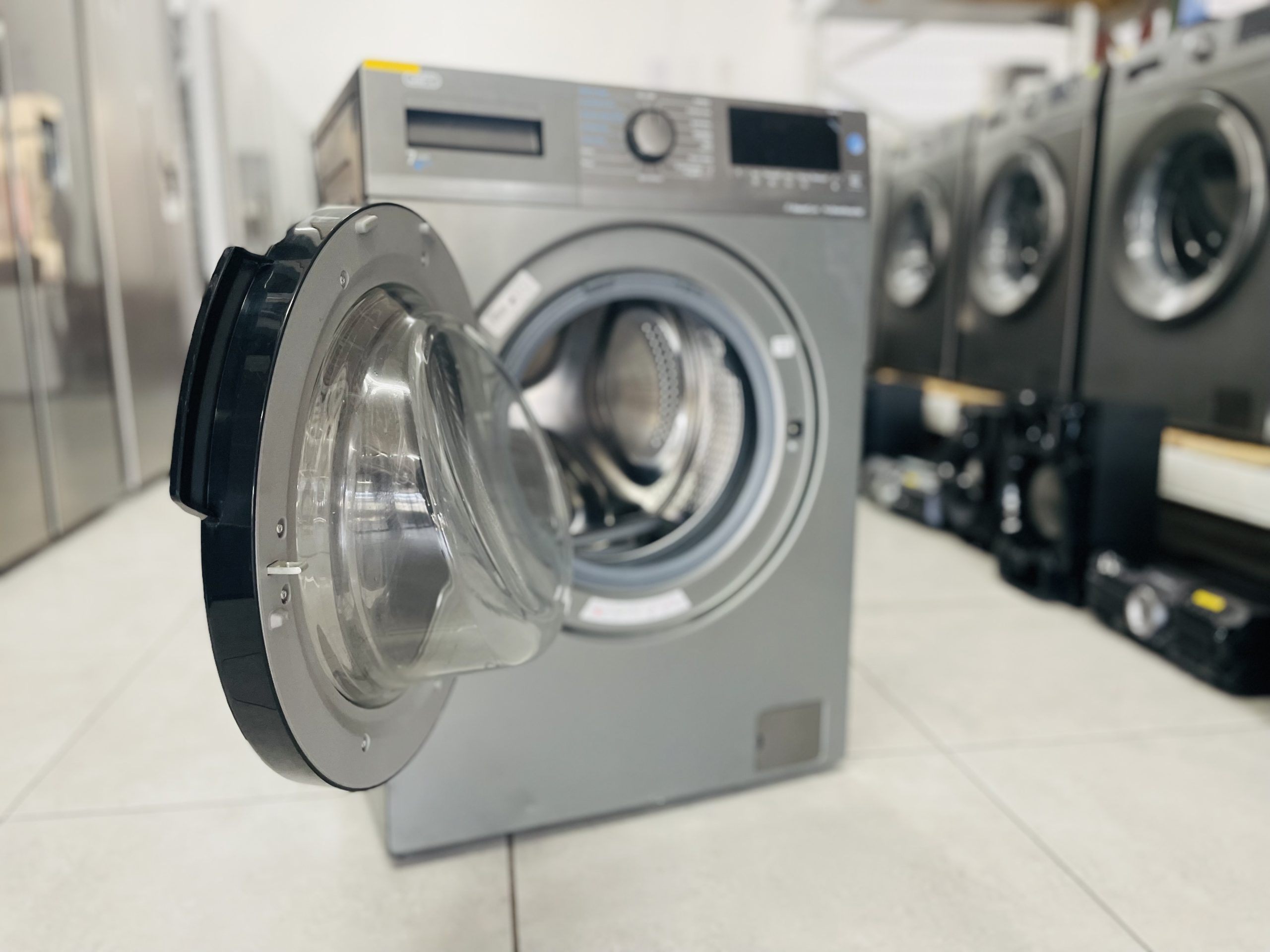 7kg/4kg Defy Washer Dryer combo Appliance & Furniture King