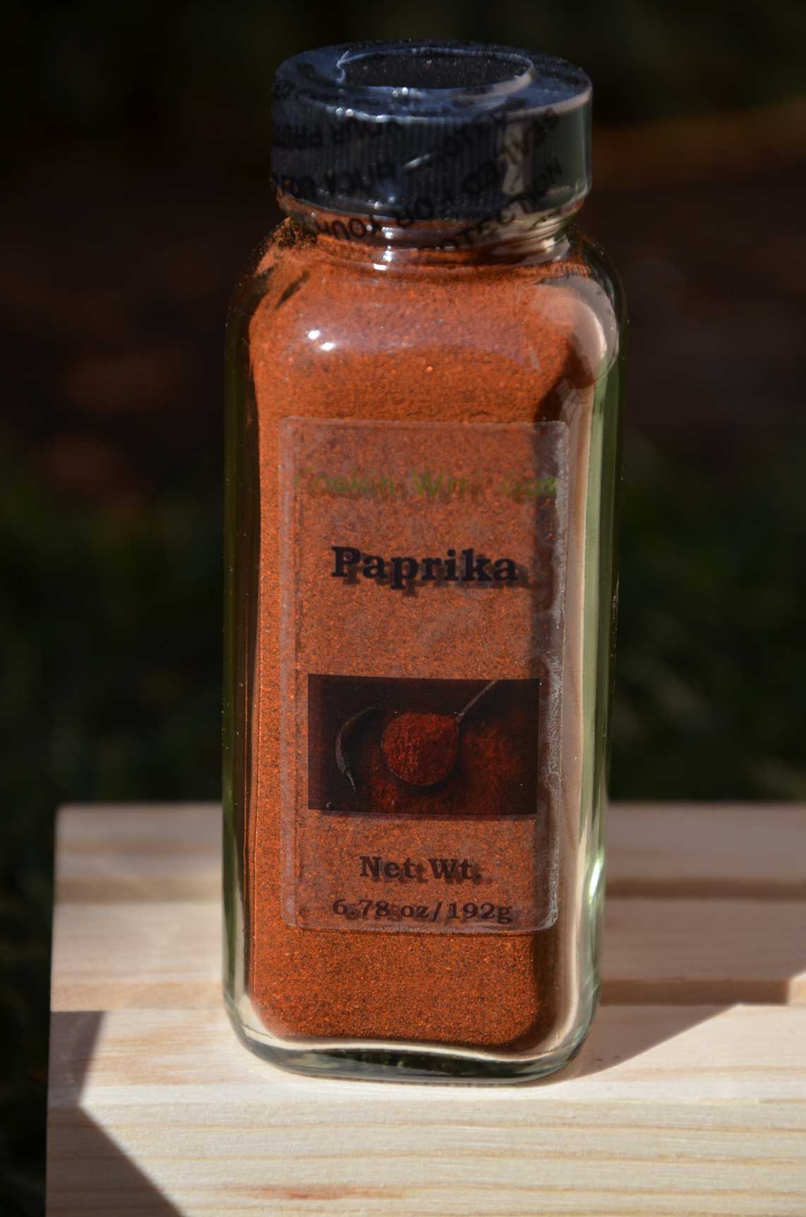 Domestic Paprika Cookin Wit' Gus