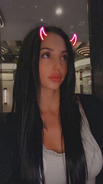 Aprilblaze Onlyfans Leaked - King Ice Apps