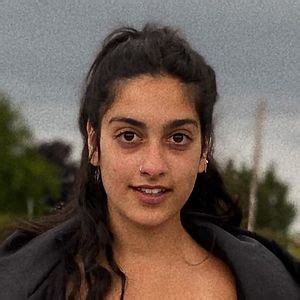 Aria Khan Onlyfans Leak - King Ice Apps