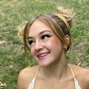 Carly Carter Onlyfans Leaks - King Ice Apps