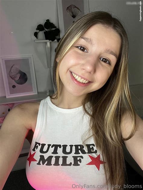 Daisy Blooms Onlyfans Leaks - King Ice Apps