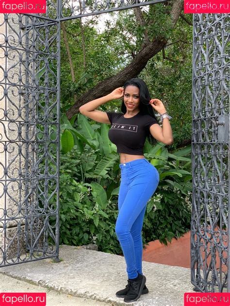 Dulcemoonvip Onlyfans Leak - King Ice Apps