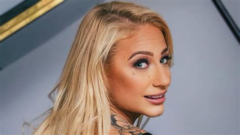 Ebanie Bridges Onlyfans - King Ice Apps