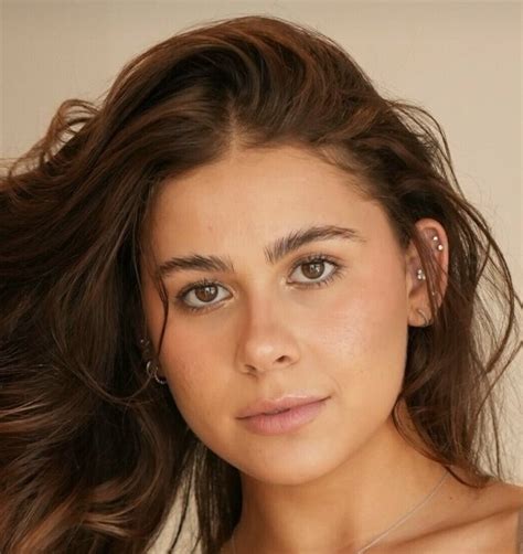 Emily Rainey Onlyfans Leaked - King Ice Apps