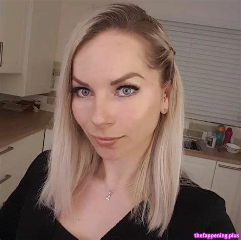 Emma May Leaked - King Ice Apps