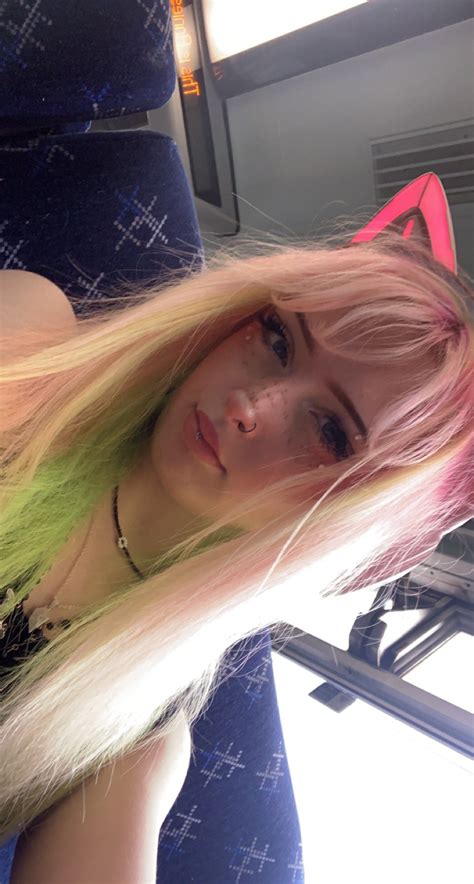 Eva Violet Onlyfans Leaked - King Ice Apps