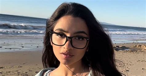 Farhakhalidi Onlyfans Leaks - King Ice Apps