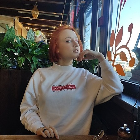 Foxy Mia's Naked Adventure - King Ice Apps