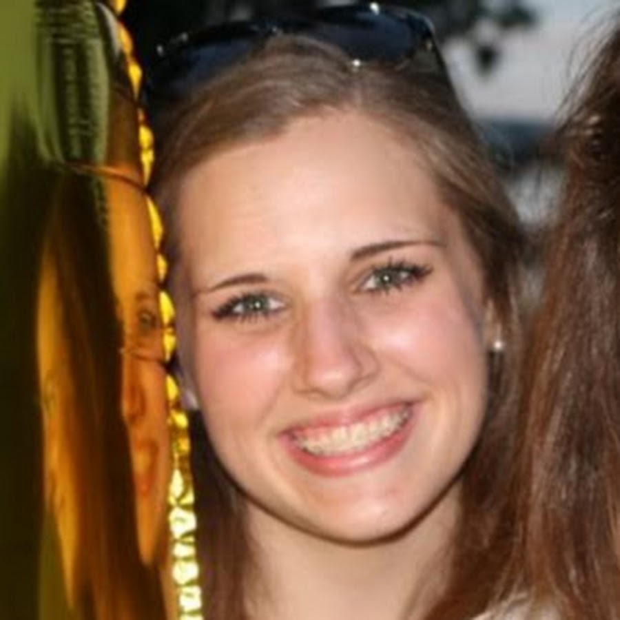 Emma Clarke Onlyfans Leaked - King Ice Apps