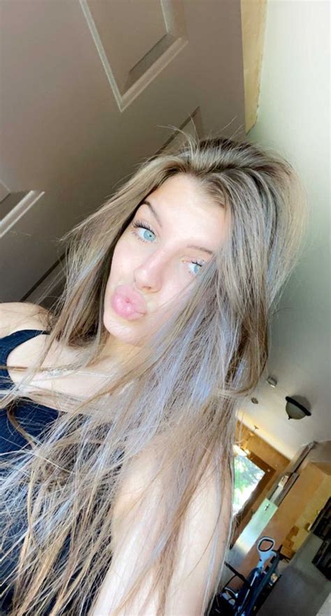 Haileyjones_21 Onlyfans Leaked - King Ice Apps