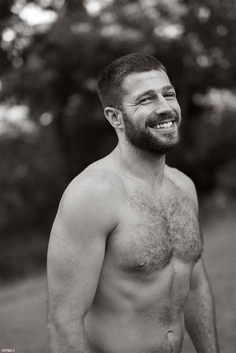 Hollywood Otter Nude - King Ice Apps