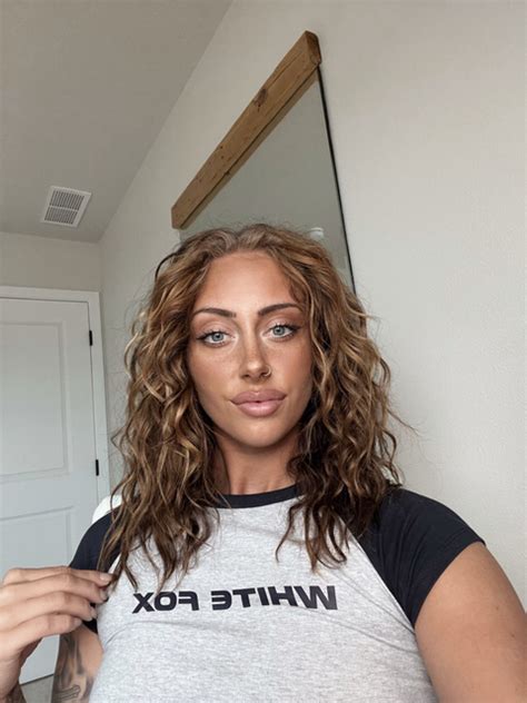 Kaye2828 Onlyfans Leak - King Ice Apps