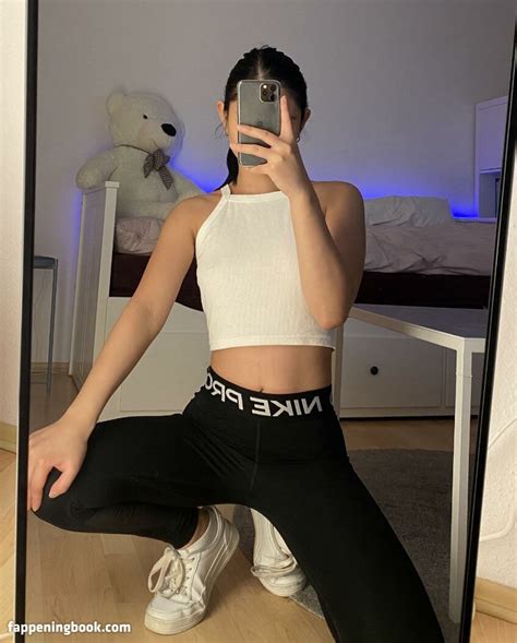 Kikipearl Onlyfans Leak - King Ice Apps