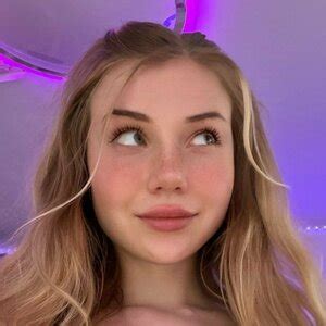 Lanawaifuxo Onlyfans Leak - King Ice Apps