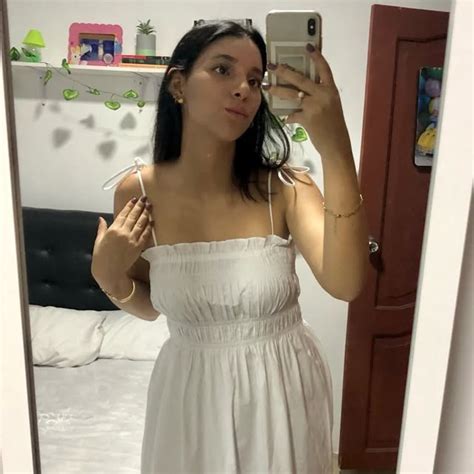 Larafiorella Onlyfans Leak - King Ice Apps