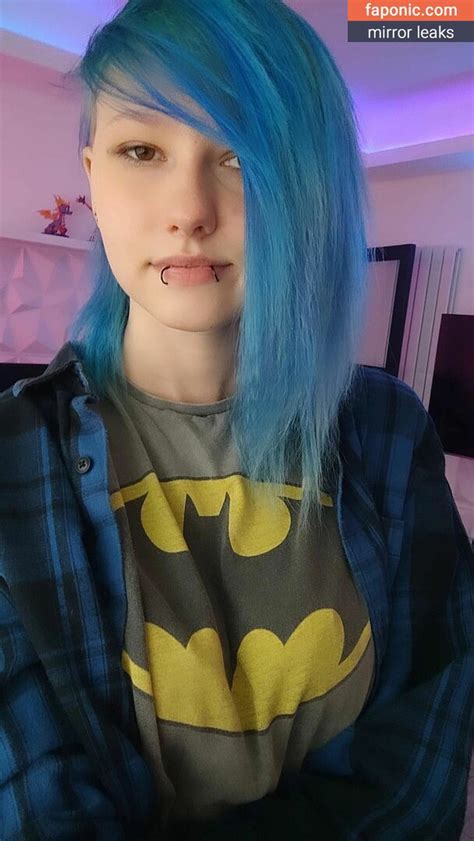 Little_emo_kitten Onlyfans Leak - King Ice Apps