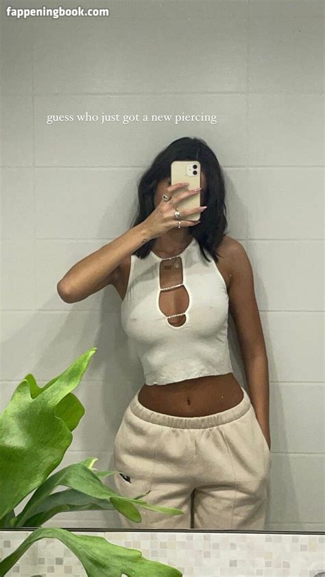 Liya Perez Onlyfans Leak - King Ice Apps