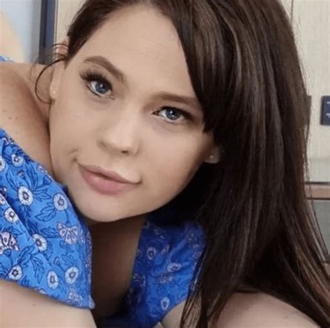 Mandy Lee Onlyfans Leaked - King Ice Apps