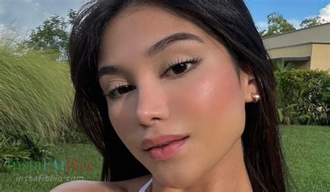 Marci Moral Onlyfans Leaks - King Ice Apps