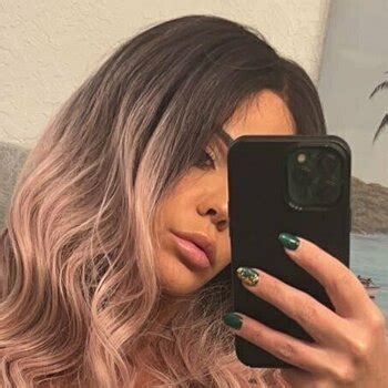 Naenaen01 Onlyfans Leaked - King Ice Apps