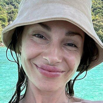 Roxysdream Onlyfans Leak - King Ice Apps