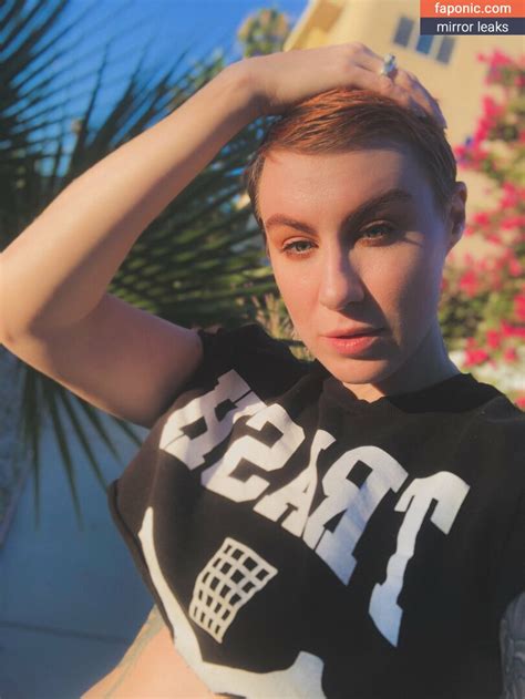 Topless Comic Onlyfans - King Ice Apps