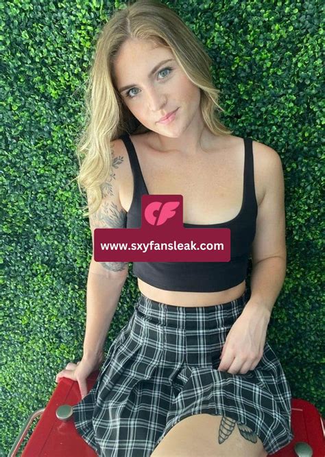 Zoeneli Onlyfans Leak - King Ice Apps