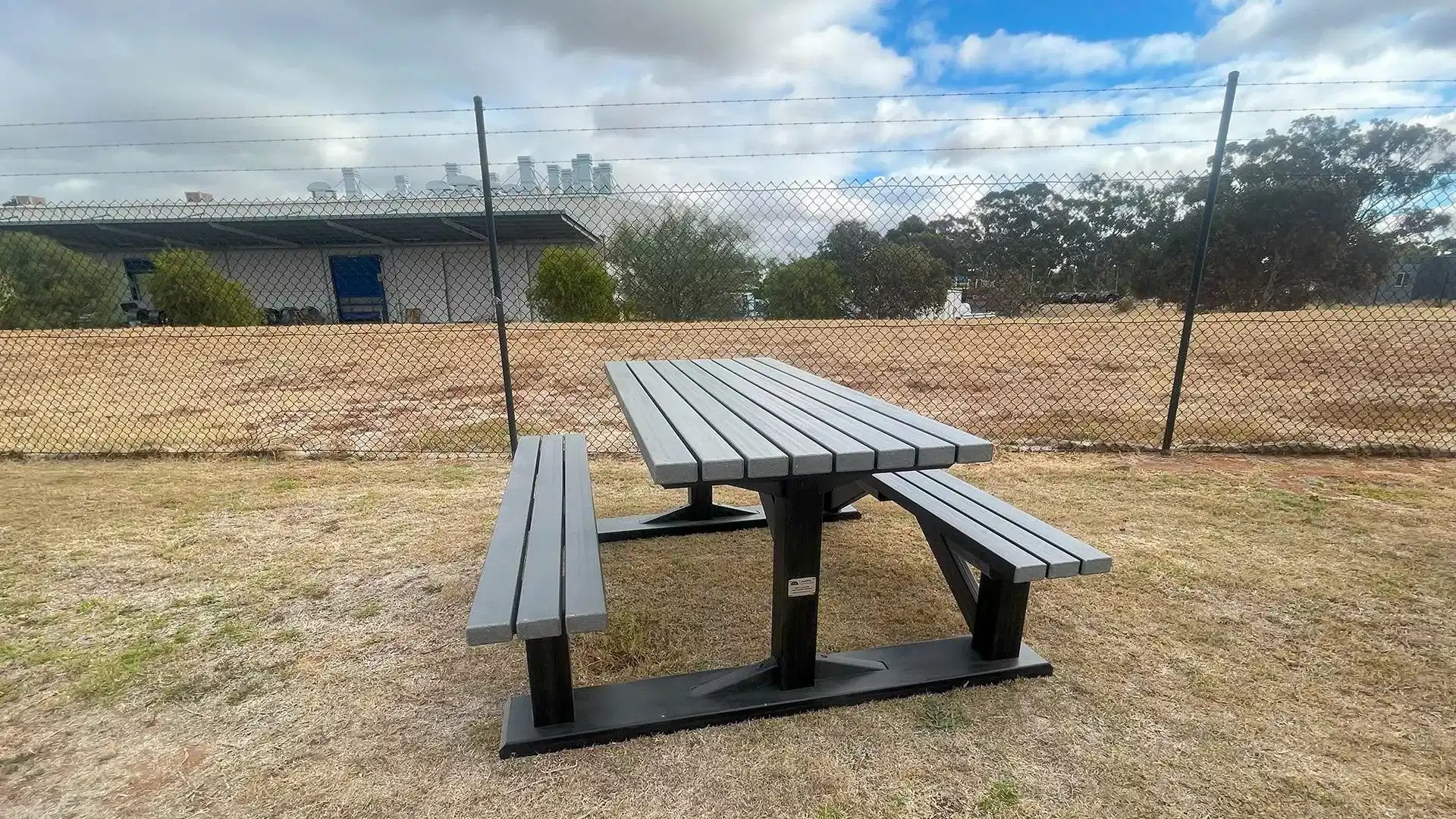 Table Settings APR Composites 08 8359 4999 Outdoor Table Settings Patio Table Settings