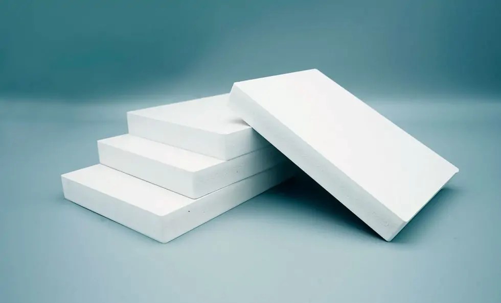 La historia del PVC espumado desde su invención hasta su uso actual