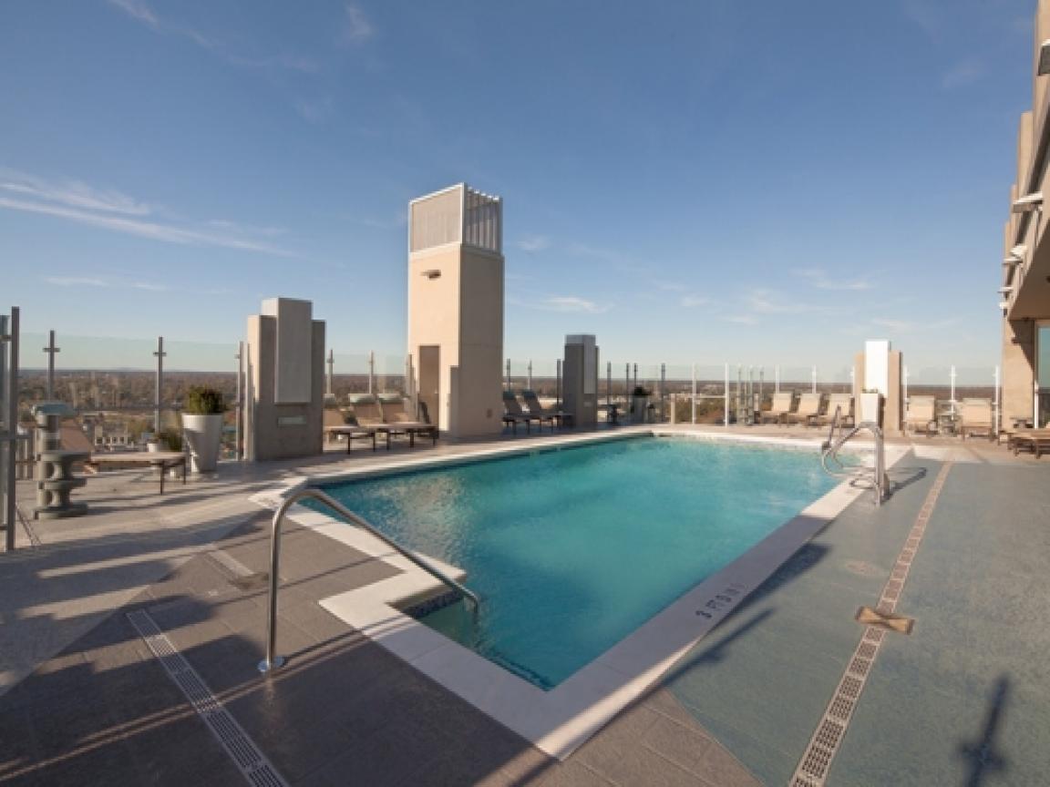 SkyHouse Uptown, Charlotte (see pics & AVAIL)