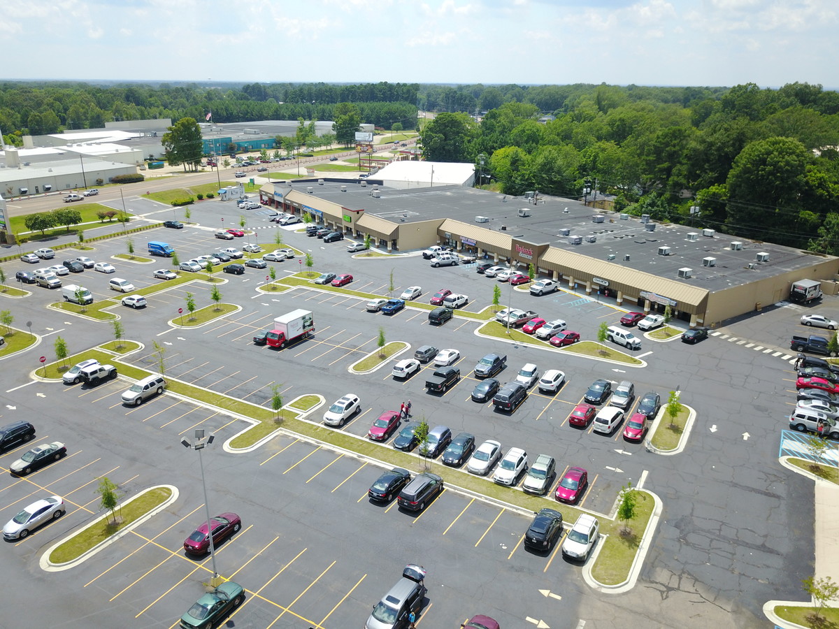 Village Crossing, Starkville, MS Action Properties