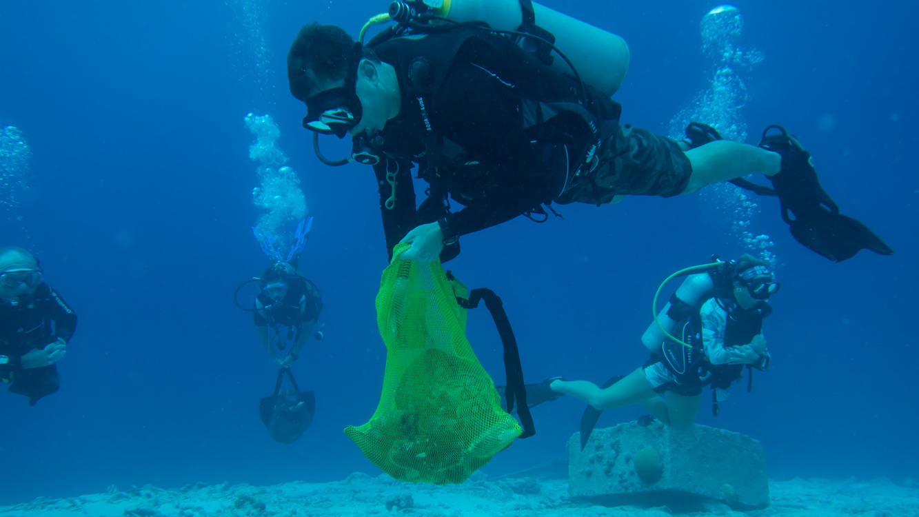 Cleanup Dives Activities in Aqaba, Red Sea Aqaba Adventure Divers