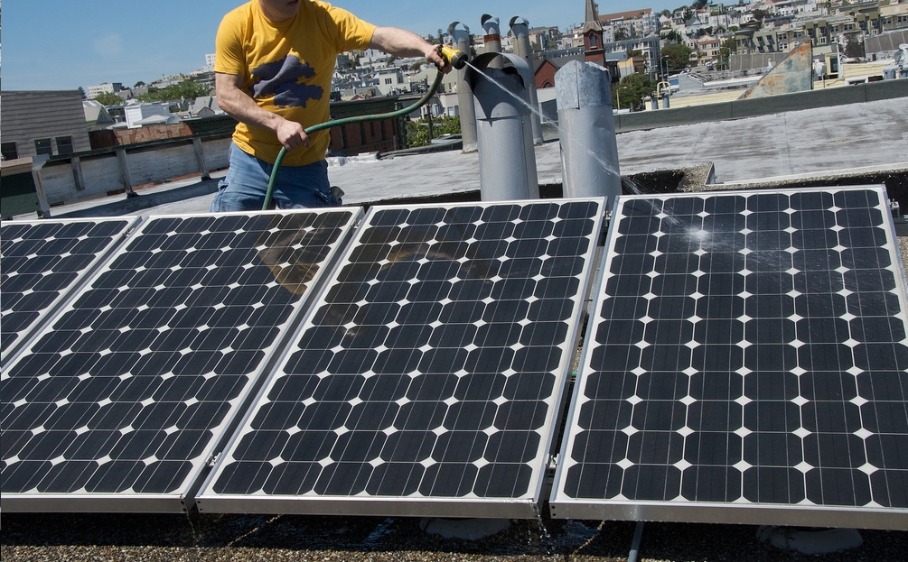 Dirty Solar Panels Reducing Efficiency? Aquaclear Professional Window