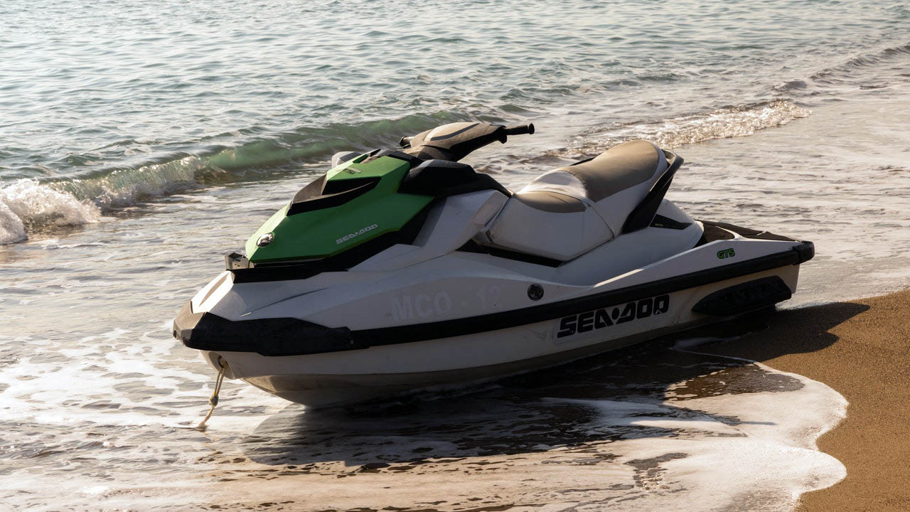7 Reasons Why Jet Ski Sink (How to Prevent?) Aqua Sports