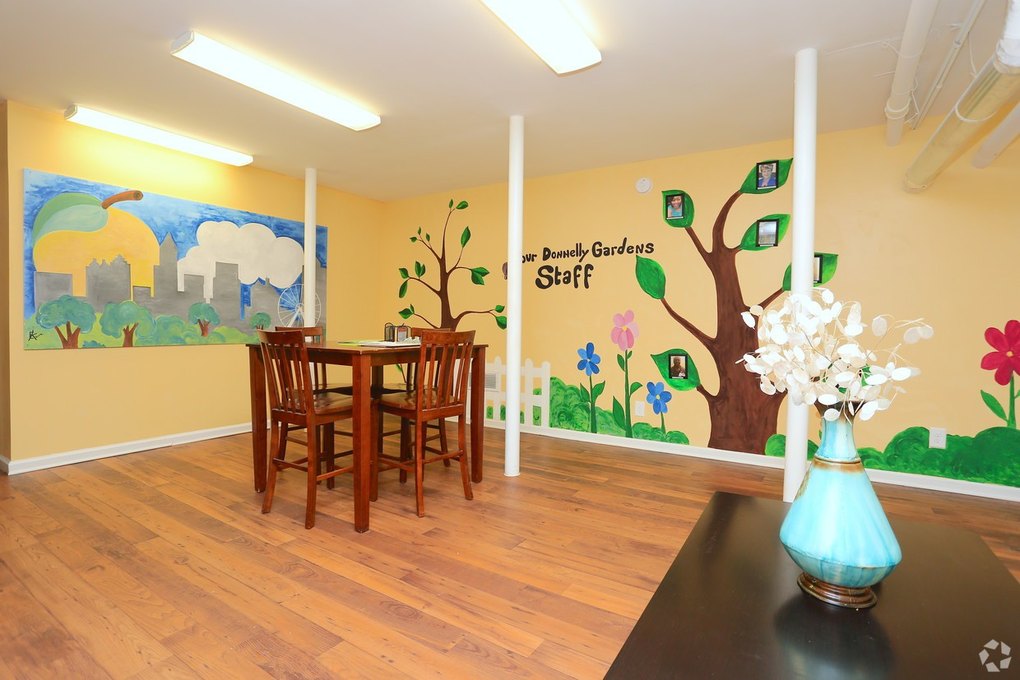 1295 Donnelly Ave Sw, Atlanta, GA 30310