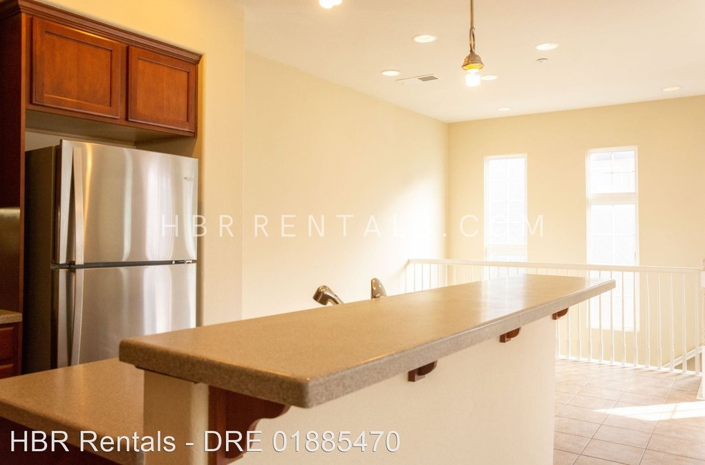 248 S Yucatan Pl 42, Mountain House, CA 95391