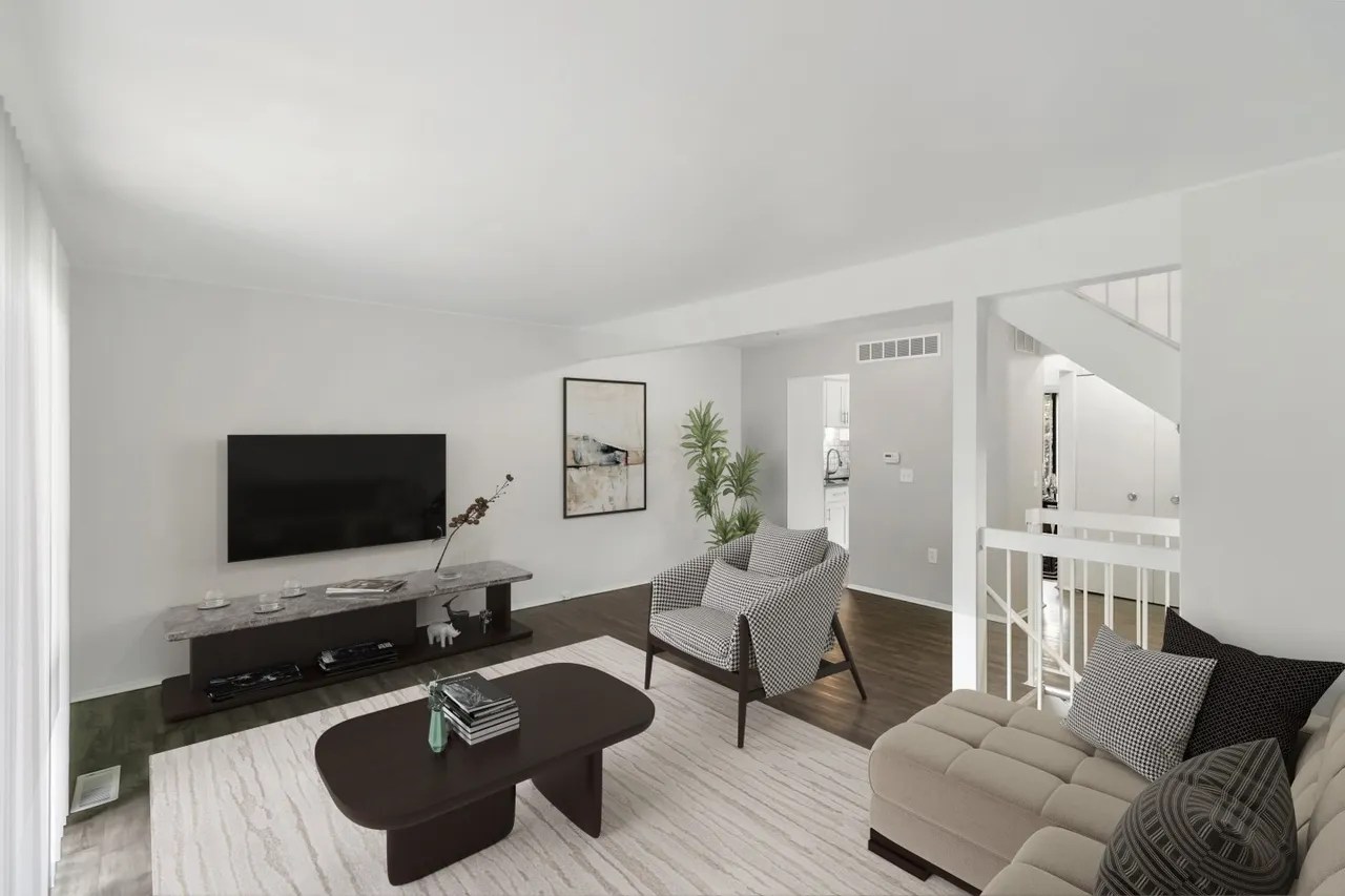 Village of Hyde Park Apartments 2 Lafayette Plaisance St, Detroit, MI